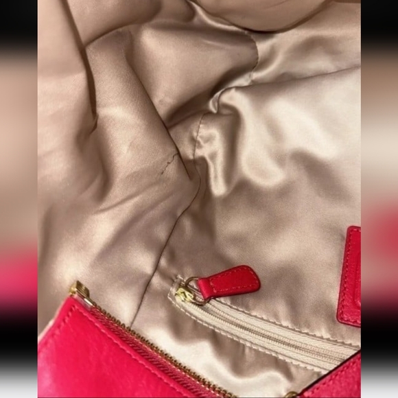 PRISTINE! COACH ASHLEY GATHERED LEATHER SHOULDER TOTE (#F23928)BRASS/RASPBERRY. - Picture 7 of 12